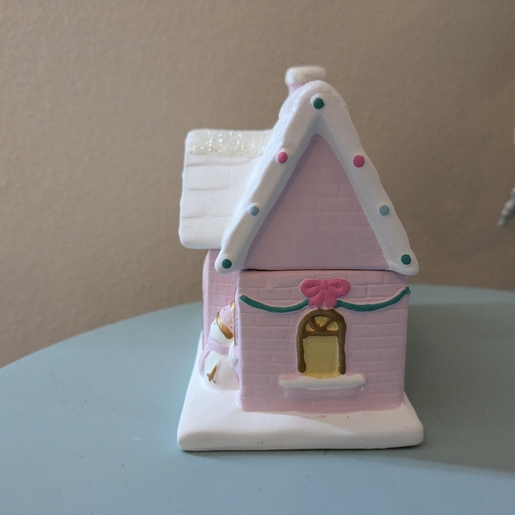 Holiday House Candle /Ceramic holder - Picture 5 of 6
